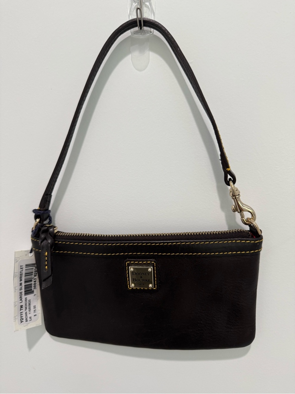 Dooney and Bourke Vintage YD111 slim wristlet NWT